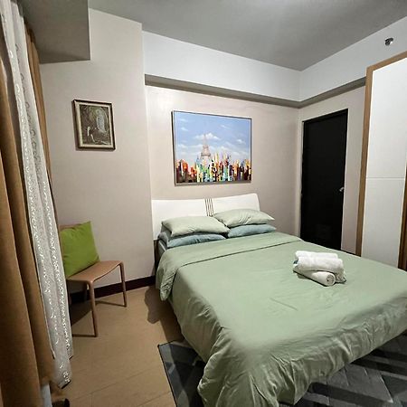 Manhattan Heights Towerb In Araneta Cubao 5Mins Walk To Smart Araneta Lejlighedshotel Manila Eksteriør billede