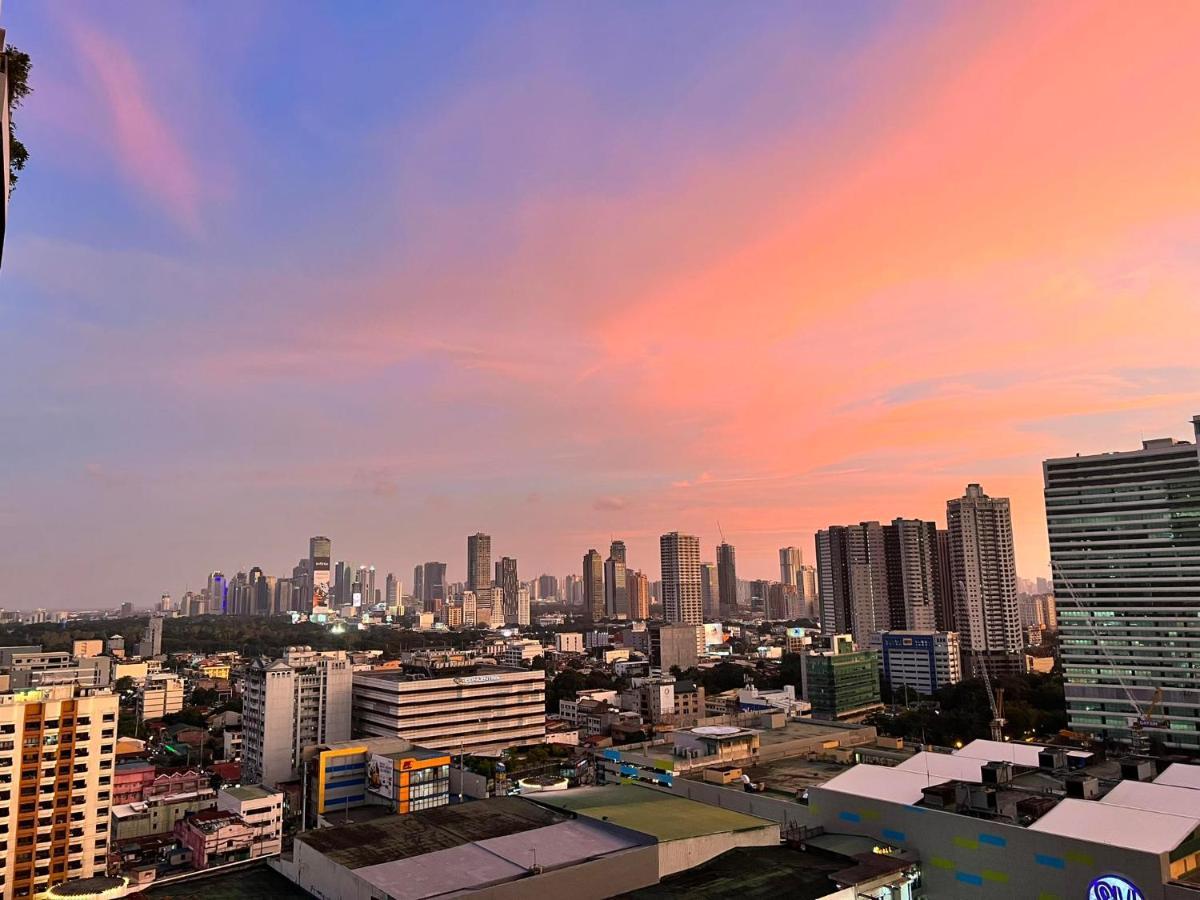 Manhattan Heights Towerb In Araneta Cubao 5Mins Walk To Smart Araneta Lejlighedshotel Manila Eksteriør billede
